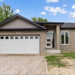 2-bedroom home for sale in Lakeshore — 476 Railway (Photo 1)