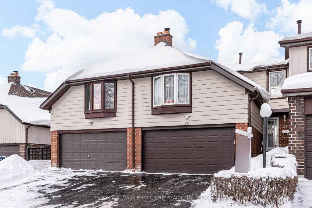 3-bedroom condo townhouse for sale in Ajax — 48 - 28 Jenkins Lane (Photo 1)