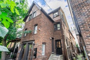 3-bedroom semi-detached home for sale in Toronto — 490 Montrose Avenue