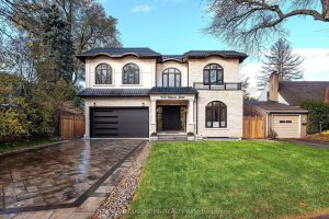 4-bedroom detached home for sale in Halton — 499 Rebecca Street
