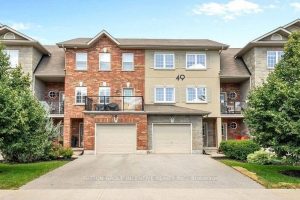 3-bedroom condo townhouse for rent in Barrie — 5 - 49 Ferndale Drive S