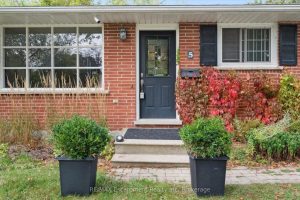 3-bedroom detached home for sale in Guelph — 5 Picadilly Place