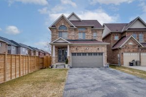 4-bedroom detached home for sale in Woodstock — 501 Dunlop Court
