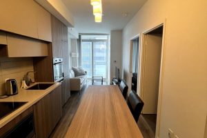 1-bedroom condo apartment for rent in Toronto — 504 - 8 Eglinton Avenue E