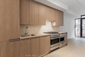 1-bedroom condo apartment for sale in Toronto — 505 - 160 Kingsway Crescent