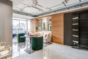 1-bedroom condo apartment for sale in Toronto — 505 - 88 Cumberland Street