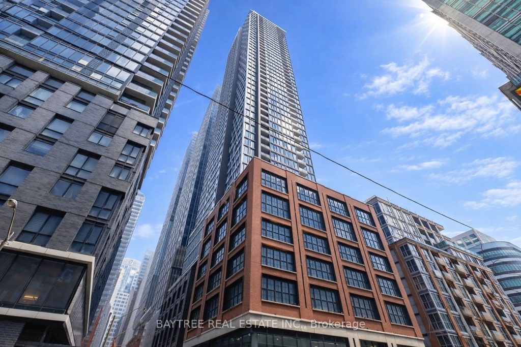 2-bedroom condo apartment for rent in Toronto — 507 - 55 Mercer Street (Photo 1)