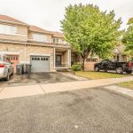3-bedroom att/row/townhouse for rent in Mississauga — 5195 Angel Stone Drive (Photo 4)