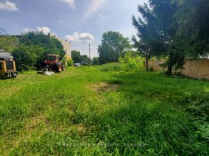 Studio vacant land home for sale in Dawn-euphemia — 527 Florence Road