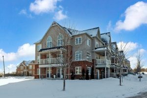 3-bedroom att/row/townhouse for sale in East Gwillimbury — 53 Blackpool Lane