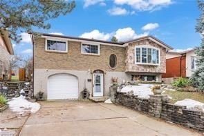 3-bedroom detached home for sale in Cambridge — 53 Bluerock Crescent