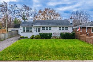 3-bedroom detached home for sale in Thorold — 53 Metcalfe Street