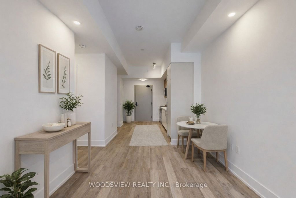 1-bedroom condo apartment for sale in King — 533 - 2075 King Road (Photo 1)