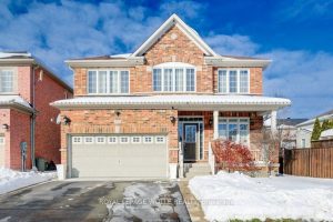 4-bedroom detached home for sale in Kitchener — 538 Thomas Slee Drive