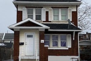 3-bedroom detached home for sale in Hamilton — 54 Birch Avenue