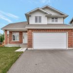3-bedroom detached home for sale in Belleville — 54 Lanark Drive (Photo 1)