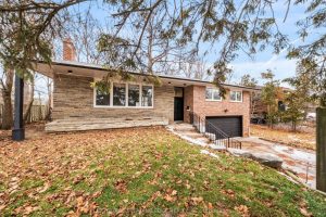 3-bedroom detached home for sale in Toronto — 541 Rouge Hills Drive