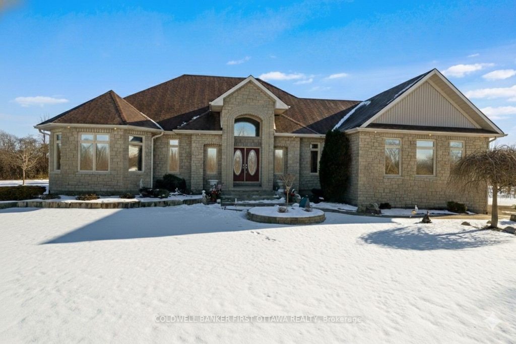 3-bedroom rural residential home for sale in Drummond/north Elmsley — 556 West Point Drive (Photo 1)