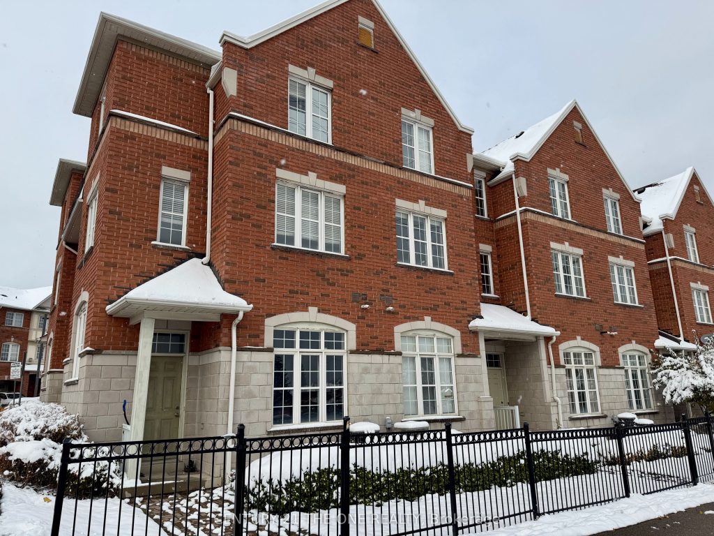 1-bedroom condo townhouse for rent in Mississauga — 56 - 3030 Breakwater Court (Photo 1)