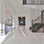 4-bedroom detached home for sale in Richmond Hill — 56 Sanderson Crescent (Photo 3)