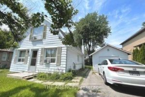 2-bedroom detached home for sale in Richmond Hill — 56 Sylvan Crescent N