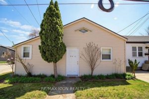 4-bedroom detached home for sale in London East — 565 South Street