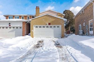 4-bedroom detached home for sale in Markham — 58 Fordcombe Crescent