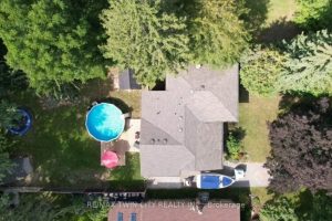 4-bedroom detached home for sale in Brantford — 58 Kinnard Road