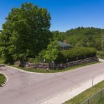 3-bedroom detached home for sale in Caledon — 58 Old King Road (Photo 2)
