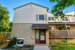 3-bedroom condo townhouse for sale in Hamilton — 6 - 1300 Upper Ottawa Street