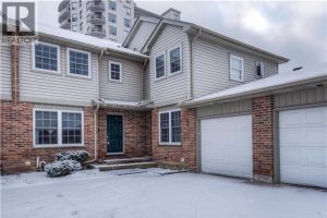 3-bedroom home for sale in Waterloo — 6 - 250 Keats Way
