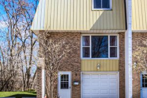 3-bedroom condo townhouse for sale in Kitchener — 6 - 70 Morgan Avenue