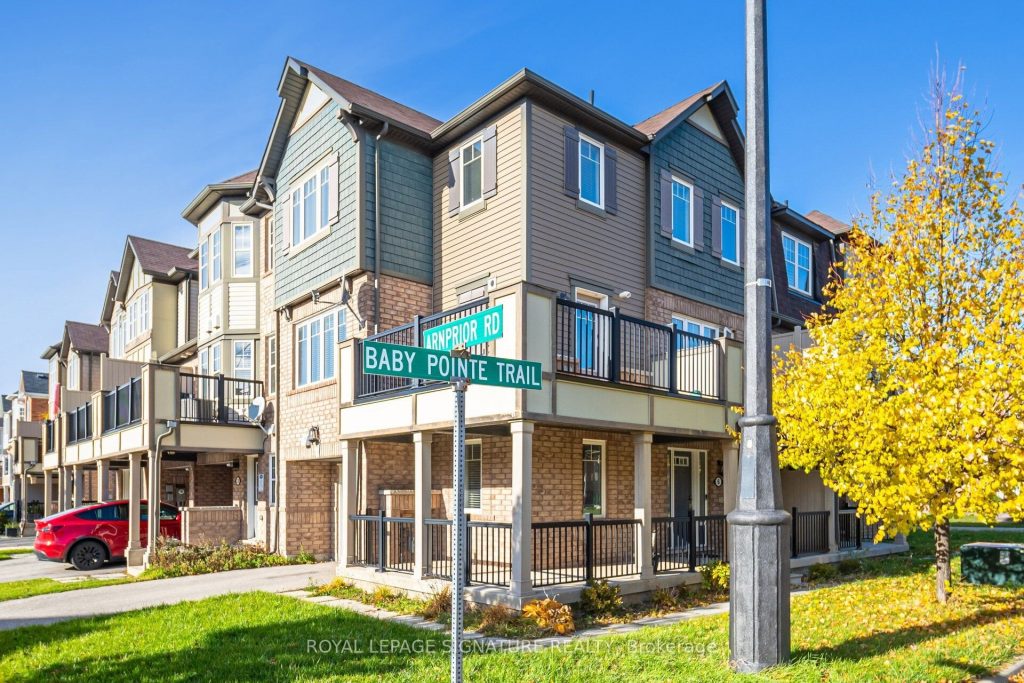 3-bedroom att/row/townhouse for sale in Brampton — 6 Baby Pointe Trail (Photo 1)