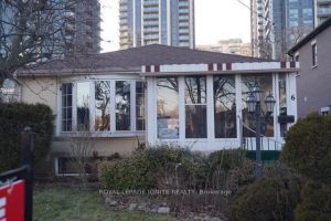 3-bedroom detached home for sale in Toronto — 6 Clementine Square
