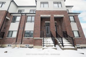 4-bedroom att/row/townhouse for rent in Richmond Hill — 6 Honey Milk Lane