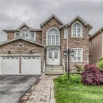 1-bedroom detached home for rent in Toronto — 6 Mirrow Court (Photo 1)