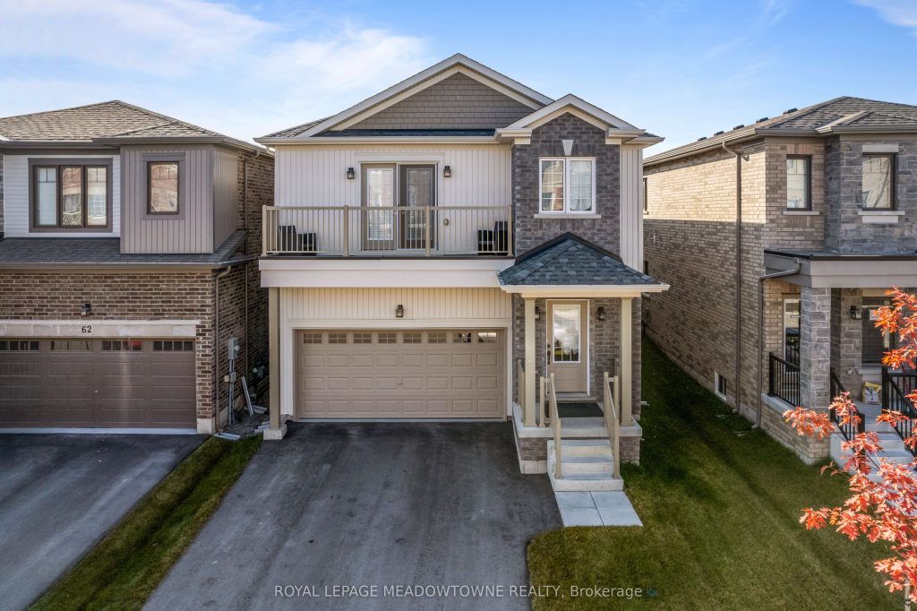 4-bedroom detached home for rent in Barrie — 60 Harvest Crescent (Photo 1)