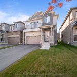 4-bedroom detached home for rent in Barrie — 60 Harvest Crescent (Photo 2)