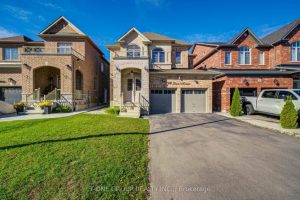 4-bedroom detached home for sale in Bradford West Gwillimbury — 60 Lewis Avenue