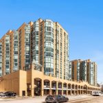1-bedroom condo apartment for sale in Barrie — 601 - 150 Dunlop Street E (Photo 1)