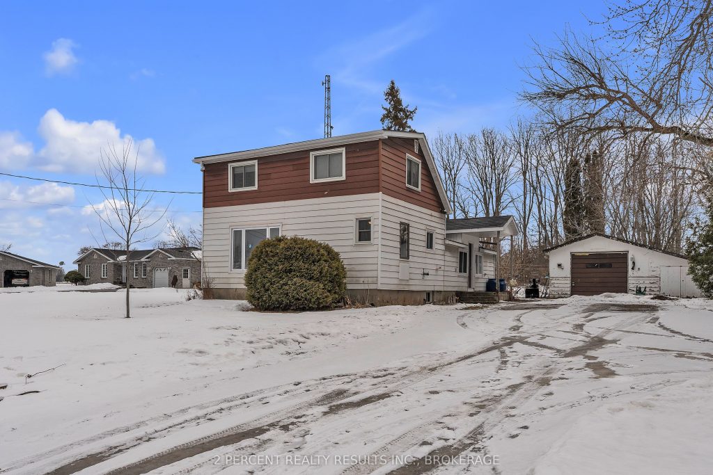 2-bedroom detached home for sale in Tyendinaga — 6090 Old Hwy 2 Highway (Photo 1)
