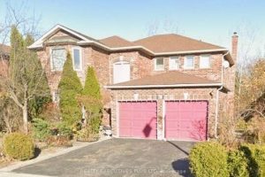 4-bedroom detached home for sale in Ajax — 61 Simms Drive