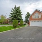 3-bedroom detached home for rent in Mississauga — 6121 Maple Gate Circle (Photo 1)