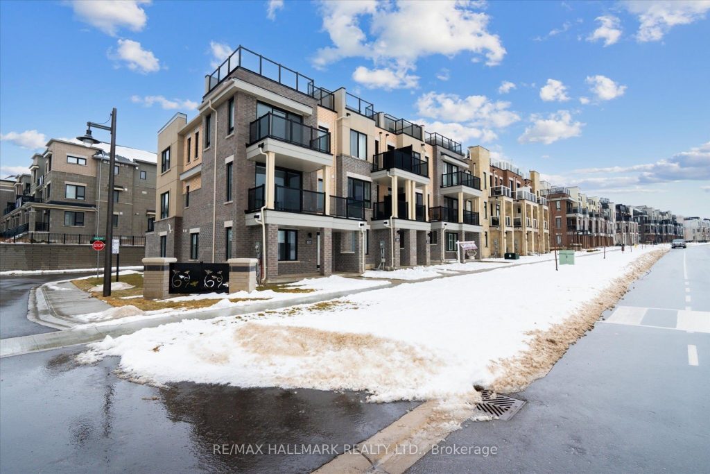 3-bedroom att/row/townhouse for sale in Clarington — 613 Port Darlington Road (Photo 1)