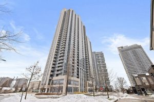 1-bedroom condo apartment for sale in Toronto — 619 - 275 Village Green Square