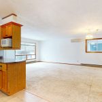 4-bedroom link home for sale in Owen Sound — 620 17th Street W (Photo 2)