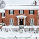 4-bedroom detached home for sale in Hamilton — 63 Dalewood Crescent (Photo 1)