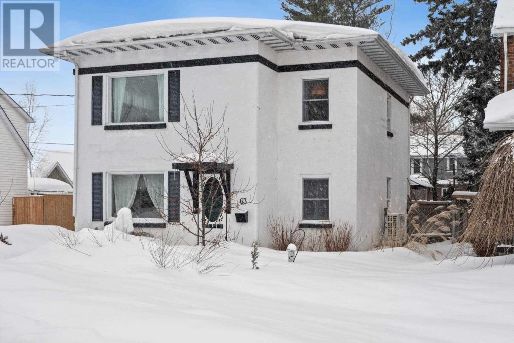 5-bedroom home for sale in Sault Ste. Marie — 63 Riverview Avenue (Photo 1)