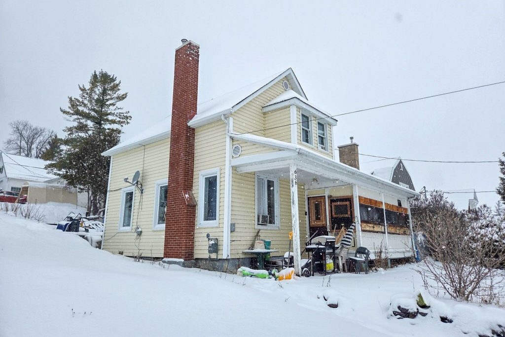 5-bedroom detached home for sale in Temiskaming Shores — 636 Brewster Street (Photo 1)