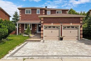 5-bedroom detached home for sale in Richmond Hill — 64 Mandel Crescent